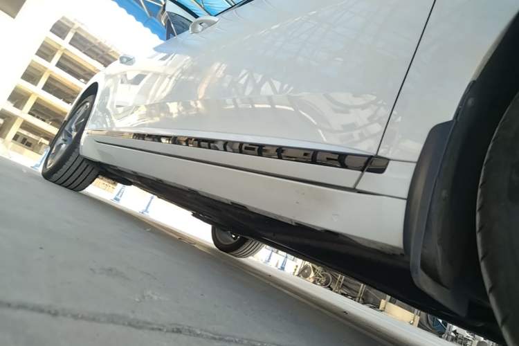 Used Volkswagen FAW-Volkswagen CC 2023 380TSI Striking Edition Right Side Sill