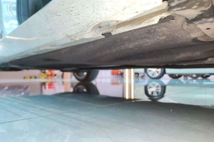 Used Volkswagen FAW-Volkswagen CC 2023 380TSI Striking Edition Right Side Sill
