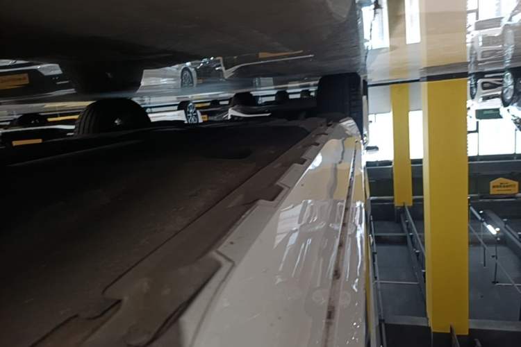 Used Volkswagen FAW-Volkswagen CC 2023 380TSI Striking Edition Right Side Sill