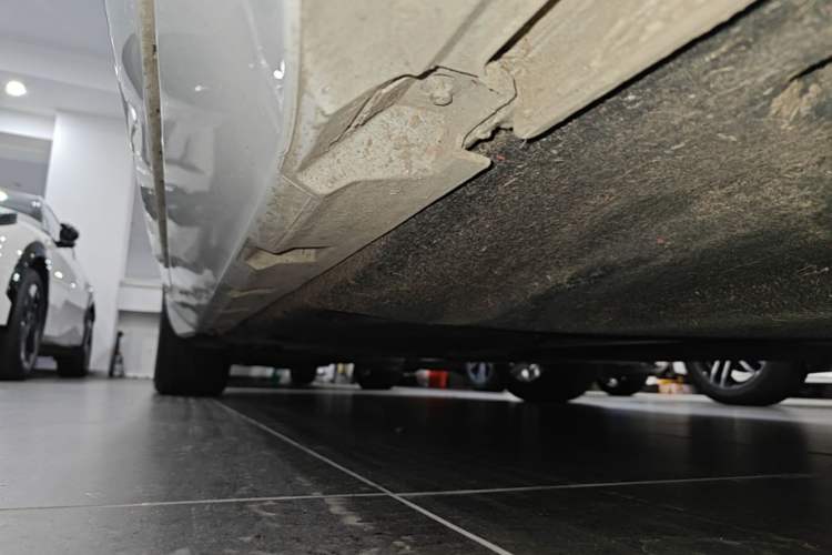Used Volkswagen FAW-Volkswagen CC 2023 380TSI Striking Edition Right Side Sill
