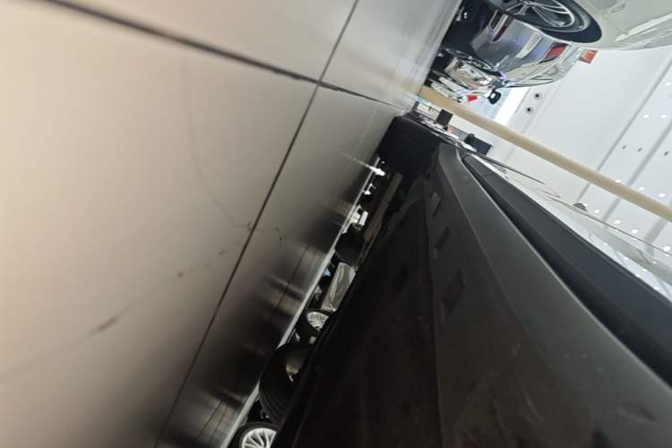 Used Volkswagen FAW-Volkswagen CC 2023 Hunting Vehicle 380TSI Hunter's Heart Edition Right Side Sill