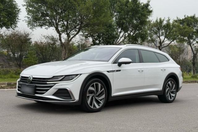 Used Volkswagen FAW-Volkswagen CC 2023 Adventure Vehicle 330TSI Hunter Vision Edition