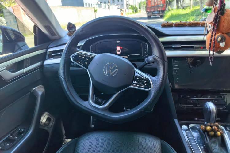 Used Volkswagen FAW-Volkswagen CC 2023 380TSI Striking Edition Steering Wheel