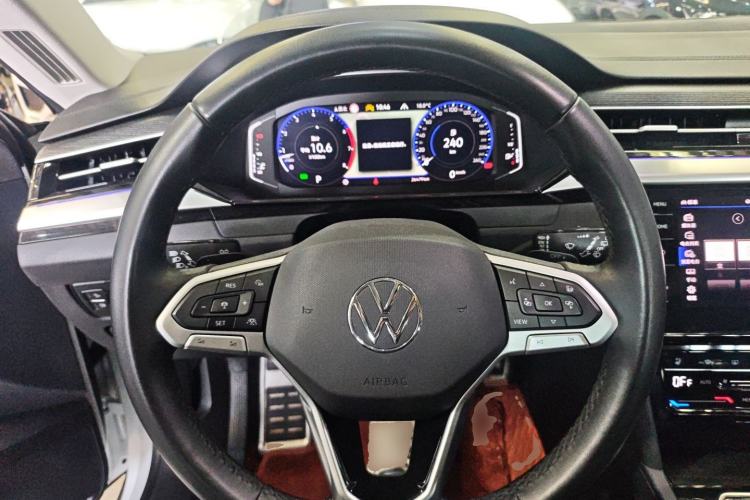 Used Volkswagen FAW-Volkswagen CC 2023 Hunting Vehicle 380TSI Hunter's Heart Edition Steering Wheel