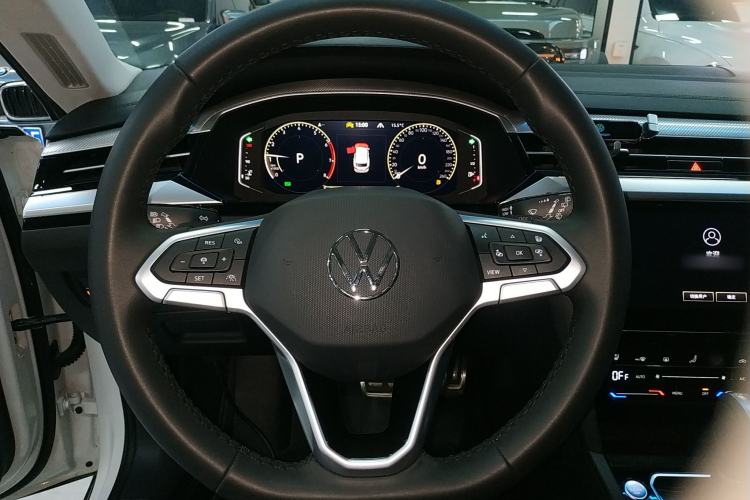 Used Volkswagen FAW-Volkswagen CC 2023 Hunting Vehicle 380TSI Hunter's Heart Edition Steering Wheel