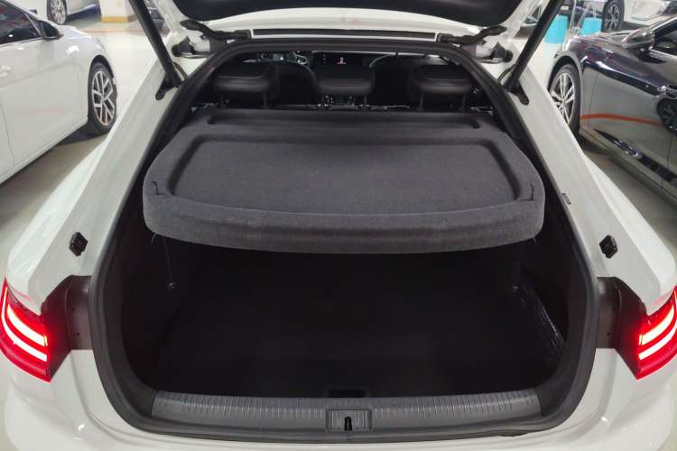 Used Volkswagen FAW-Volkswagen CC 2023 330TSI Ignite Edition Trunk