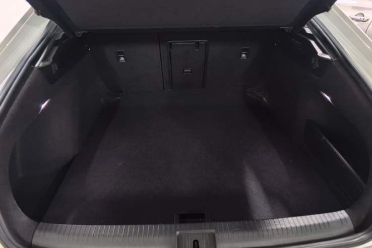 Used Volkswagen FAW-Volkswagen CC 2023 380TSI Striking Edition Trunk