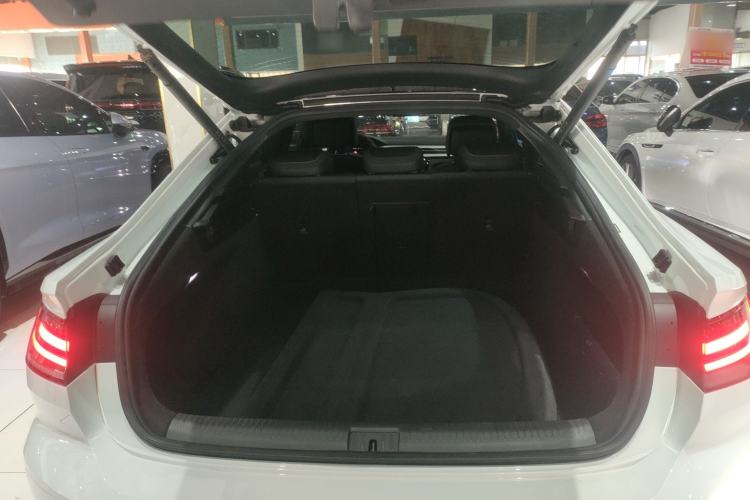 Used Volkswagen FAW-Volkswagen CC 2023 380TSI Striking Edition Trunk