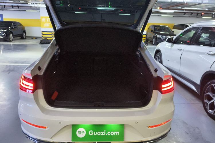 Used Volkswagen FAW-Volkswagen CC 2023 380TSI Striking Edition Trunk