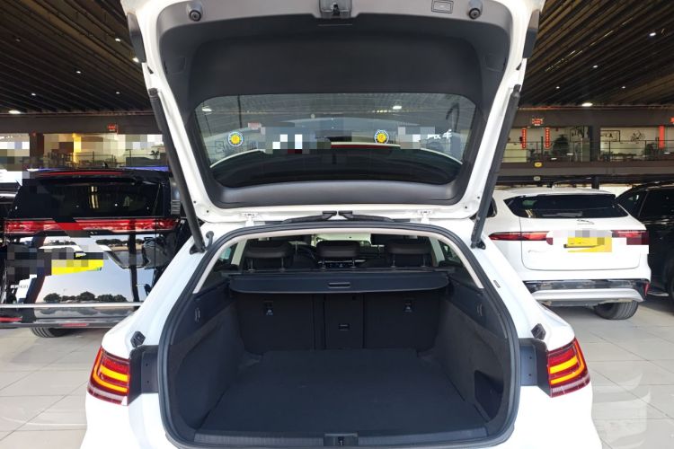 Used Volkswagen FAW-Volkswagen CC 2023 Hunting Vehicle 380TSI Hunter's Heart Edition Trunk