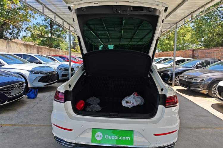 Used Volkswagen FAW-Volkswagen CC 2023 380TSI Striking Edition Trunk
