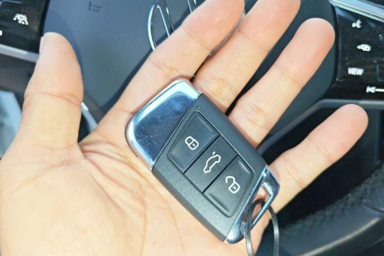 Used Volkswagen FAW-Volkswagen CC 2023 380TSI Striking Edition Vehicle Key