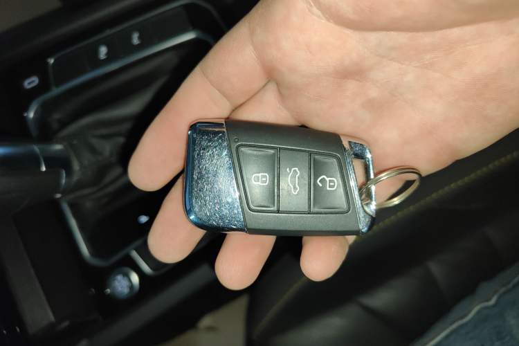 Used Volkswagen FAW-Volkswagen CC 2023 380TSI Striking Edition Vehicle Key