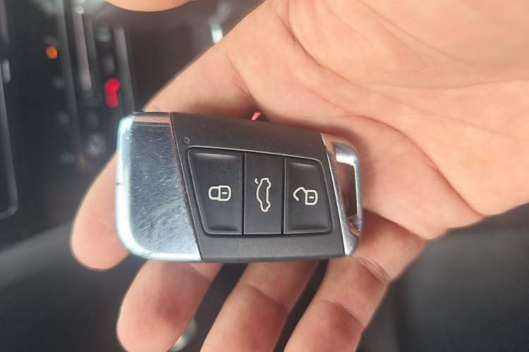 Used Volkswagen FAW-Volkswagen CC 2023 380TSI Striking Edition Vehicle Key