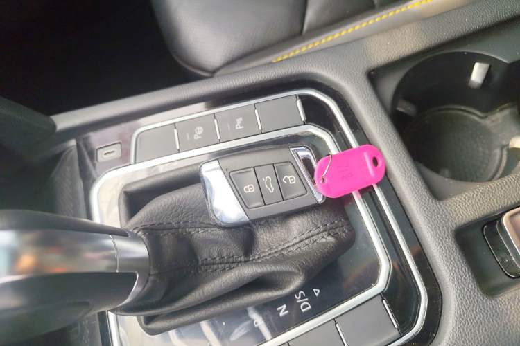 Used Volkswagen FAW-Volkswagen CC 2023 380TSI Striking Edition Vehicle Key