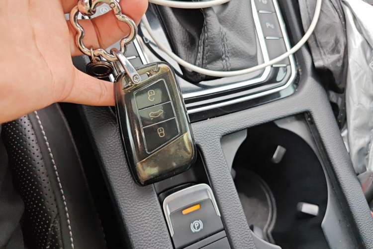 Used Volkswagen FAW-Volkswagen CC 2023 Hunting Vehicle 380TSI Hunter's Heart Edition Vehicle Key