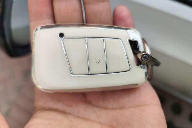 Used Volkswagen FAW-Volkswagen CC 2023 380TSI Striking Edition Vehicle Key