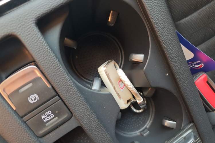 Used Volkswagen FAW-Volkswagen CC 2023 380TSI Striking Edition Vehicle Key