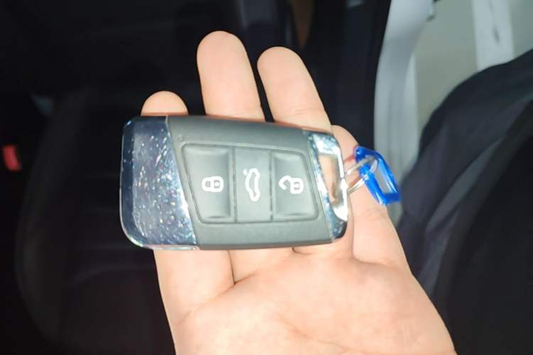 Used Volkswagen FAW-Volkswagen CC 2023 380TSI Striking Edition Vehicle Key