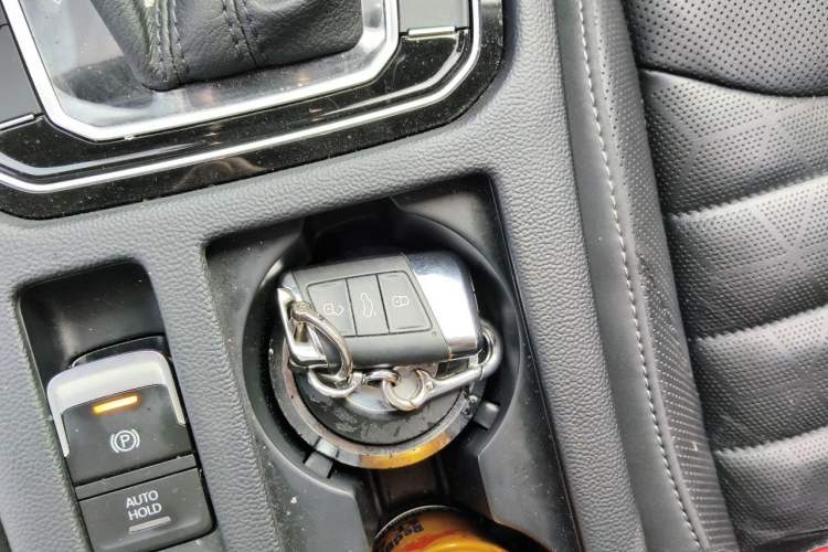 Used Volkswagen FAW-Volkswagen CC 2023 380TSI Striking Edition Vehicle Key