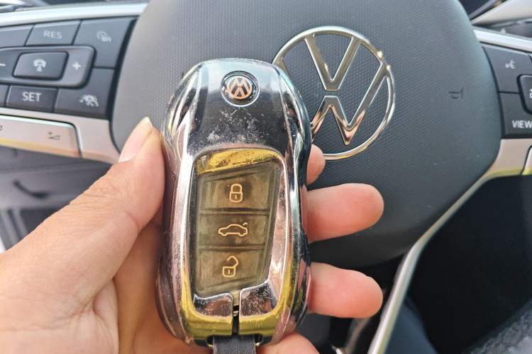 Used Volkswagen FAW-Volkswagen CC 2023 Adventure Vehicle 380TSI Trailblazer Edition Vehicle Key