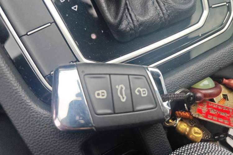 Used Volkswagen FAW-Volkswagen CC 2023 Hunting Vehicle 380TSI Hunter's Heart Edition Vehicle Key