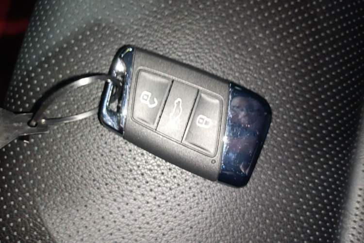 Used Volkswagen FAW-Volkswagen CC 2023 380TSI Striking Edition Vehicle Key