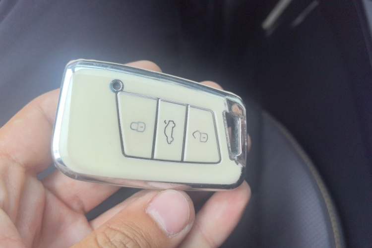 Used Volkswagen FAW-Volkswagen CC 2023 380TSI Striking Edition Vehicle Key