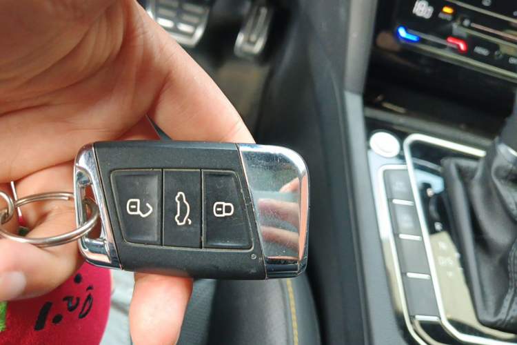 Used Volkswagen FAW-Volkswagen CC 2023 380TSI Striking Edition Vehicle Key