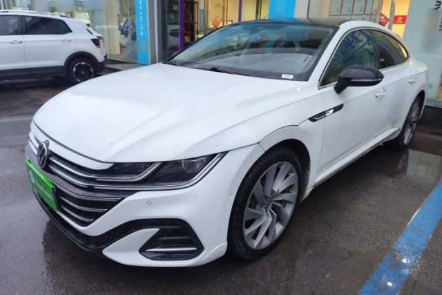 Volkswagen FAW-Volkswagen CC 2023 380TSI Striking Edition usata