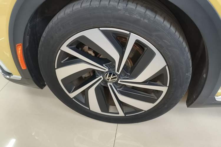 Used Volkswagen FAW-Volkswagen CC 2023 Adventure Vehicle 330TSI Hunter Vision Edition Exterior 4