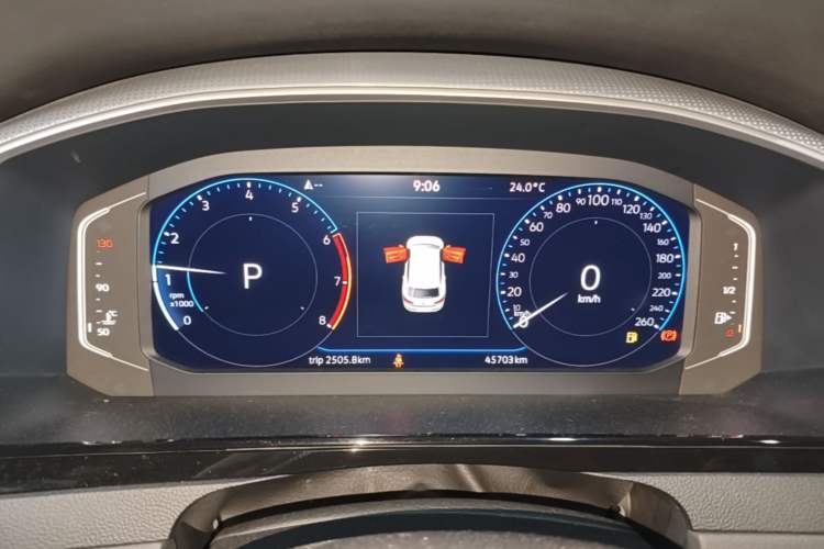 Used Volkswagen FAW-Volkswagen CC 2023 Adventure Vehicle 330TSI Hunter Vision Edition Instrument Cluster