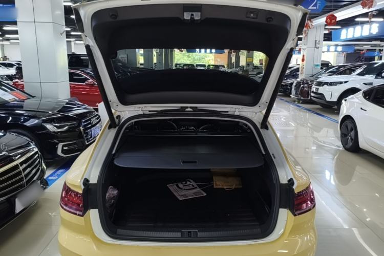Used Volkswagen FAW-Volkswagen CC 2023 Adventure Vehicle 330TSI Hunter Vision Edition Trunk