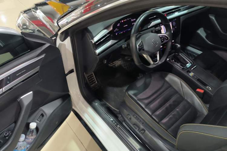 Used Volkswagen FAW-Volkswagen CC 2024 380TSI Striking Edition Driver Seat
