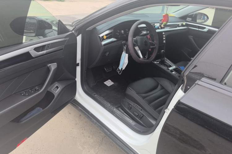 Used Volkswagen FAW-Volkswagen CC 2024 Estate Car 380TSI Hunter's Heart All-Encompassing Edition Driver Seat