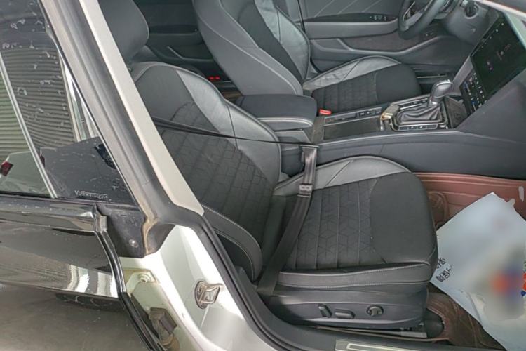 Used Volkswagen FAW-Volkswagen CC 2024 Estate Car 380TSI Hunter's Heart Edition Right Front Seat