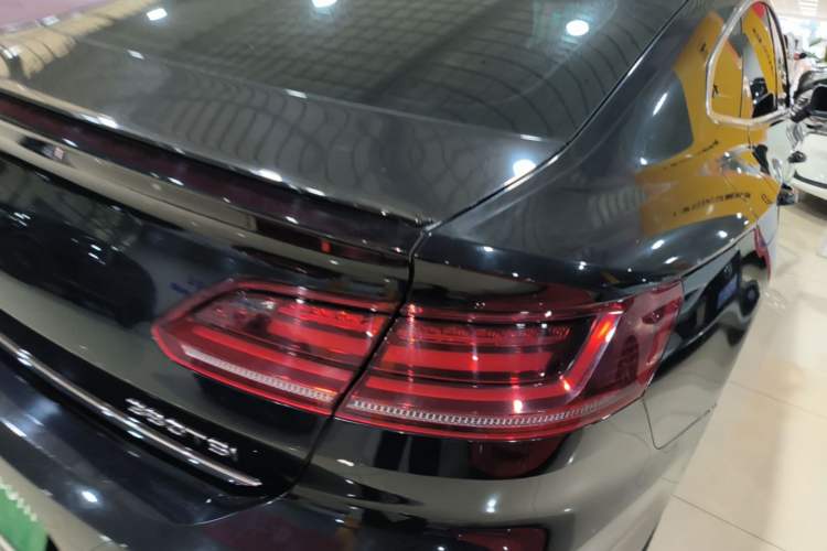 Used Volkswagen FAW-Volkswagen CC 2024 380TSI Striking Edition Right Rear Taillight