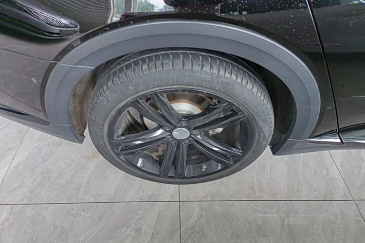 Used Volkswagen FAW-Volkswagen CC 2024 Estate Car 380TSI Hunter's Heart Edition Right Rear Wheel Hub