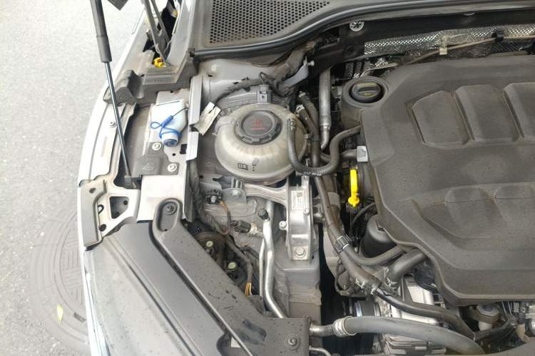 Used Volkswagen FAW-Volkswagen CC 2024 Estate Car 380TSI Hunter's Heart All-Encompassing Edition Engine Bay Right