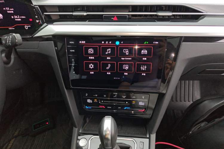 Used Volkswagen FAW-Volkswagen CC 2024 Estate Car 380TSI Hunter's Heart All-Encompassing Edition Audio And AC Panel