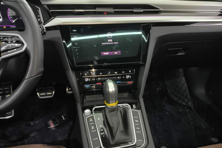 Used Volkswagen FAW-Volkswagen CC 2024 380TSI Striking Edition Audio And AC Panel