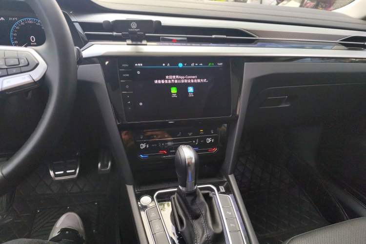 Used Volkswagen FAW-Volkswagen CC 2024 Estate Car 380TSI Hunter's Heart All-Encompassing Edition Audio And AC Panel