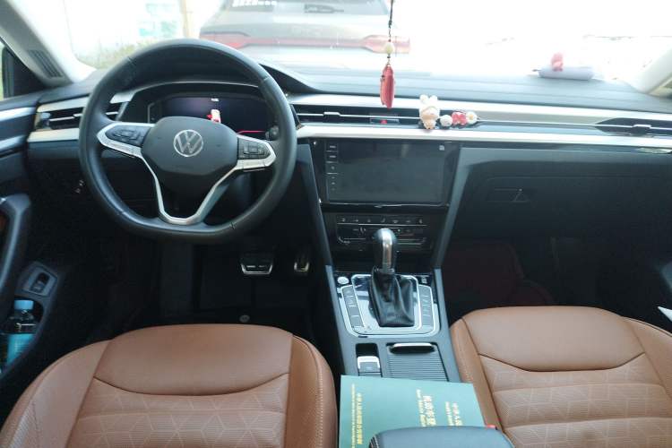 Used Volkswagen FAW-Volkswagen CC 2024 Estate Car 380TSI Hunter's Heart Edition Center Console