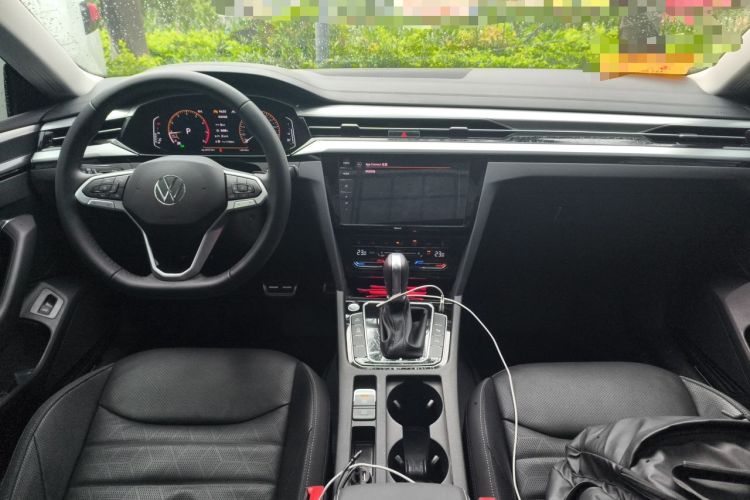 Used Volkswagen FAW-Volkswagen CC 2024 Estate Car 380TSI Hunter's Heart All-Encompassing Edition Center Console