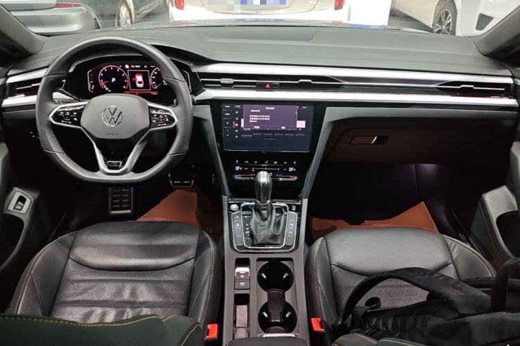Used Volkswagen FAW-Volkswagen CC 2024 380TSI Striking All-Encompassing Edition Center Console