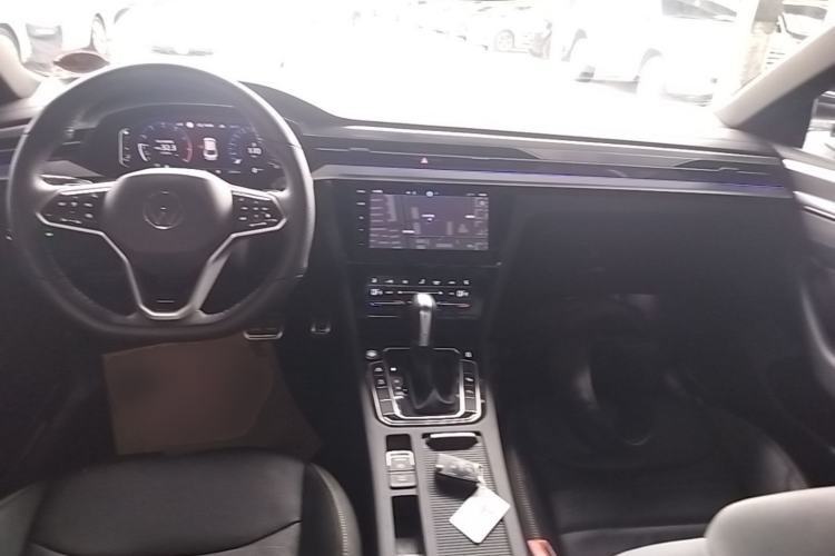 Used Volkswagen FAW-Volkswagen CC 2024 380TSI Striking All-Encompassing Edition Center Console