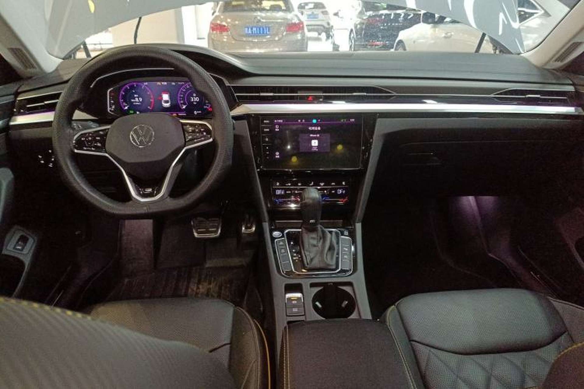 Used Volkswagen FAW-Volkswagen CC 2024 380TSI Brilliant Edition Center Console