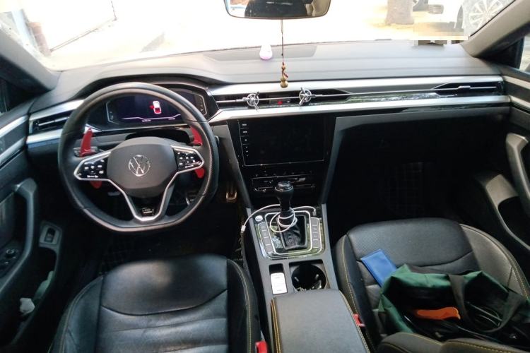 Used Volkswagen FAW-Volkswagen CC 2024 380TSI Striking Edition Center Console