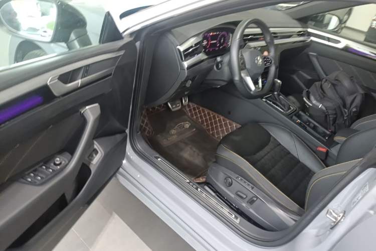 Used Volkswagen FAW-Volkswagen CC 2024 380TSI Striking Edition Driver Seat