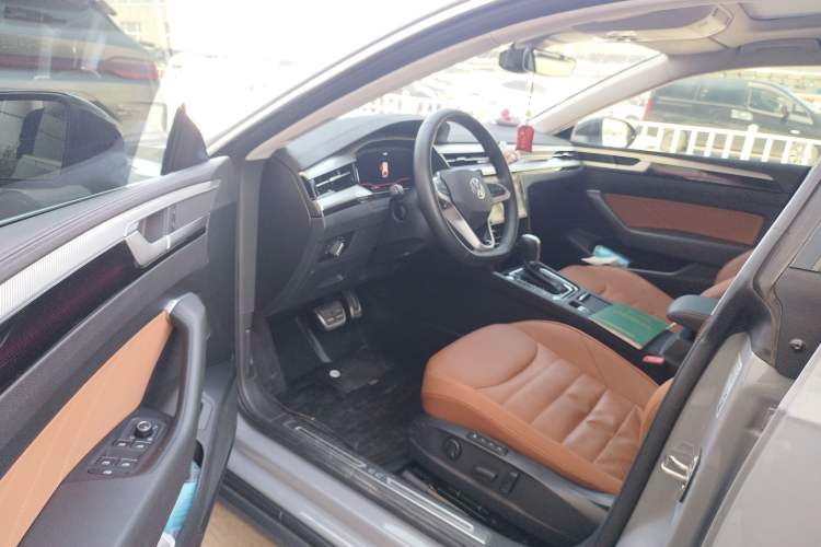 Used Volkswagen FAW-Volkswagen CC 2024 Estate Car 380TSI Hunter's Heart Edition Driver Seat